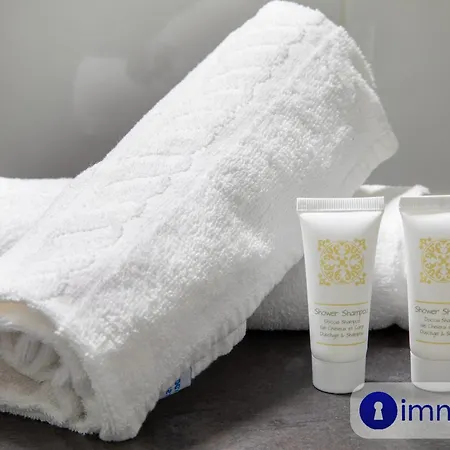 Air-conditioned Near Liberation District Appartement *