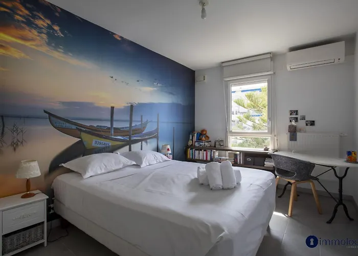 Appartement Air-conditioned Near Liberation District *
